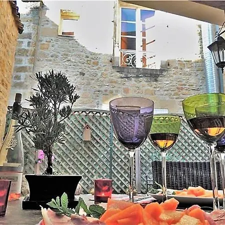 Ferienhaus Hostelerie Du Presidial : 3chbres/3sdb De Standing Au Coeur De La Citee De