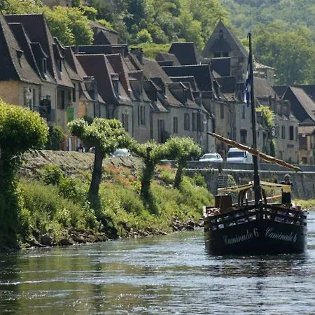 Hostelerie Du Presidial : 3chbres/3sdb De Standing Au Coeur De La Citee De