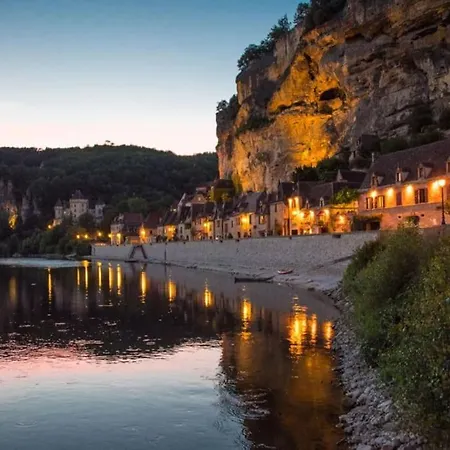 別荘 Hostelerie Du Presidial : 3chbres/3sdb De Standing Au Coeur De La Citee De サルラ・ラ・カネダ