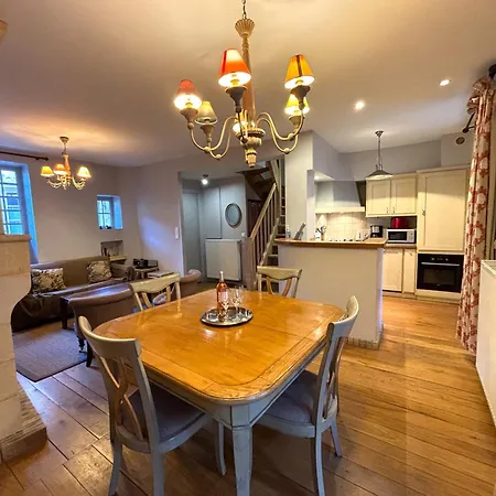 Hostelerie Du Presidial : 3chbres/3sdb De Standing Au Coeur De La Citee De Sarlat-la-Canéda