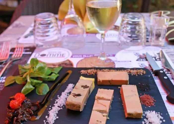 Hostelerie Du Presidial : 3chbres/3sdb De Standing Au Coeur De La Citee De * Sarlat-la-Canéda