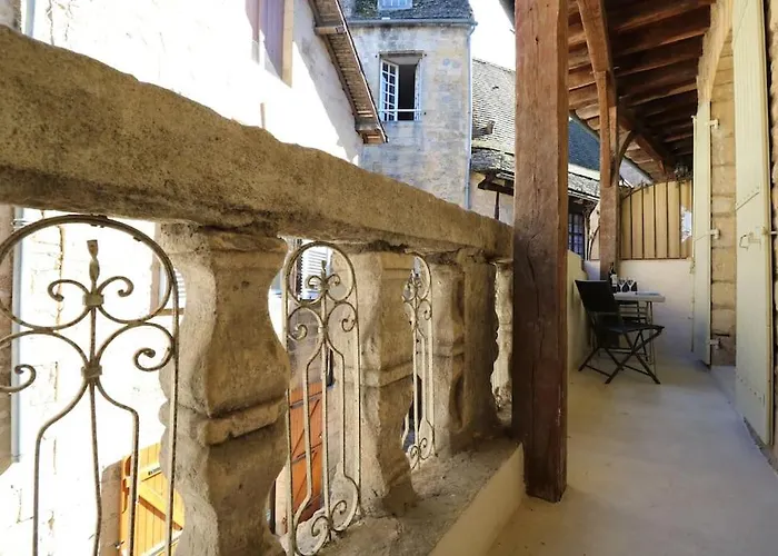 Hostelerie Du Presidial : 3chbres/3sdb De Standing Au Coeur De La Citee De Vakantiehuis